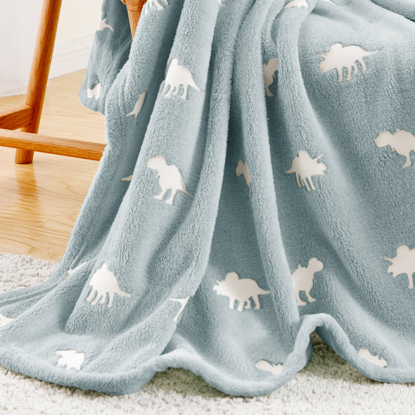 Dinosaur Throw Blanket Glow in The Dark Lightweight Flannel Fleece Throw Blankets Gift for Kids